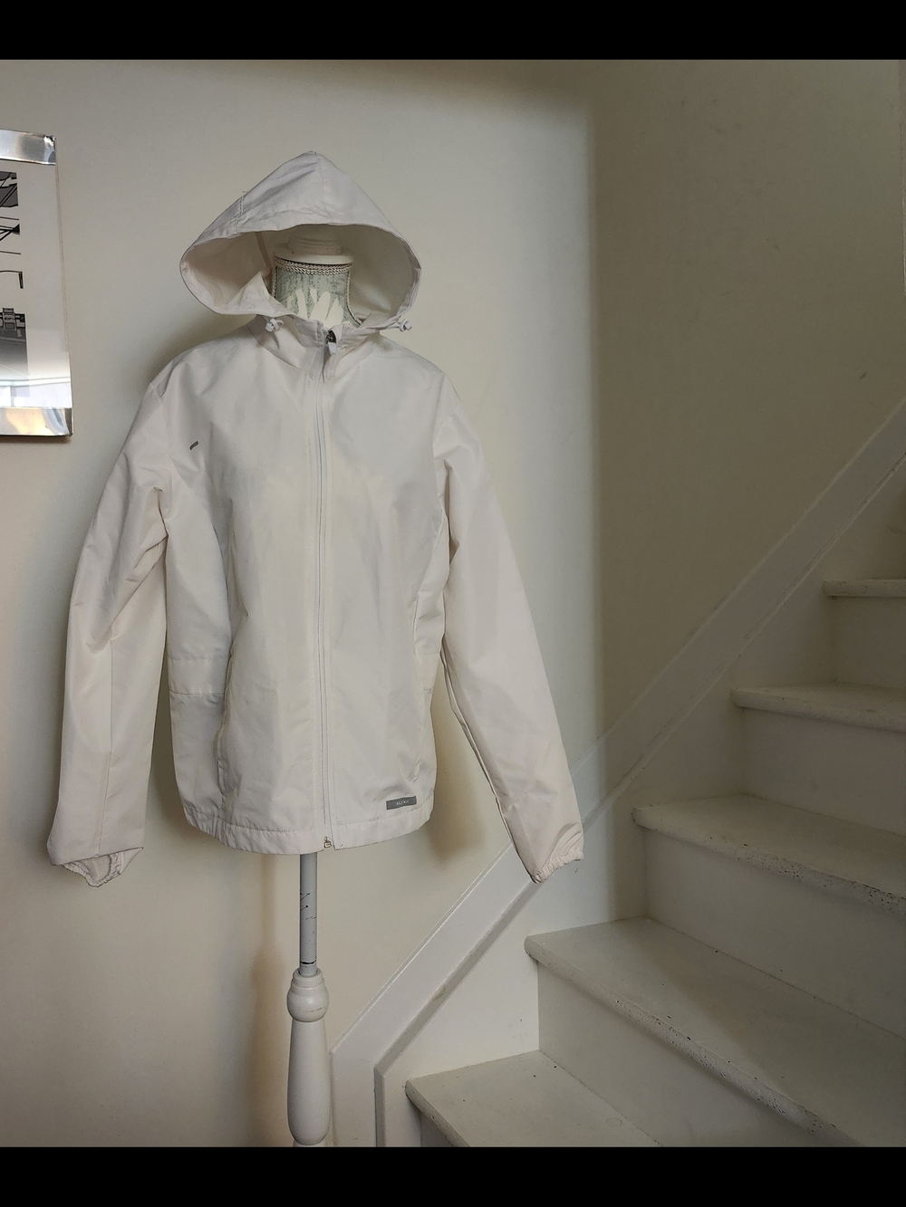 Lightweight Hooded Women's Jacket - Cream